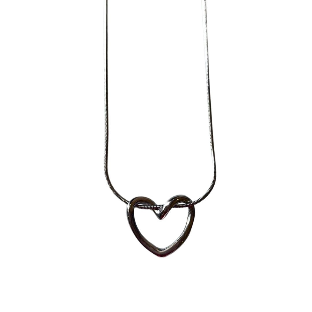 Jewellery Hat Silver Heart Pendant Necklace, Dainty Chain, 24 cm, Simple  Love Design, Anti Tarnish, Water Resistant, Lightweight, Gift Packaged