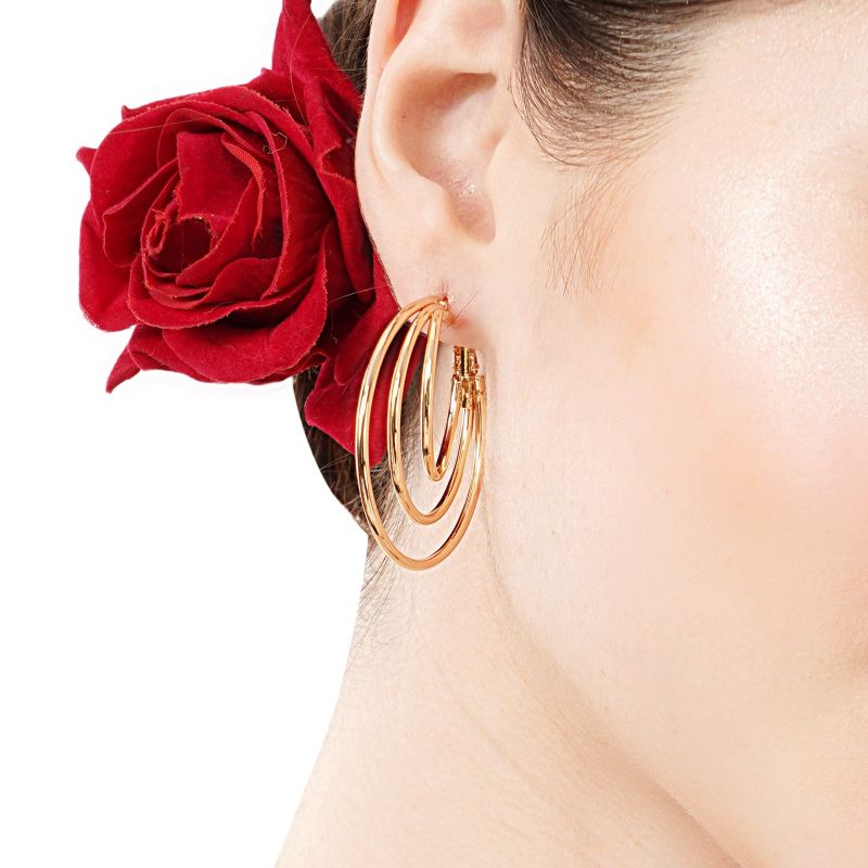 How to accessorise earrings with Western outfits - Quora