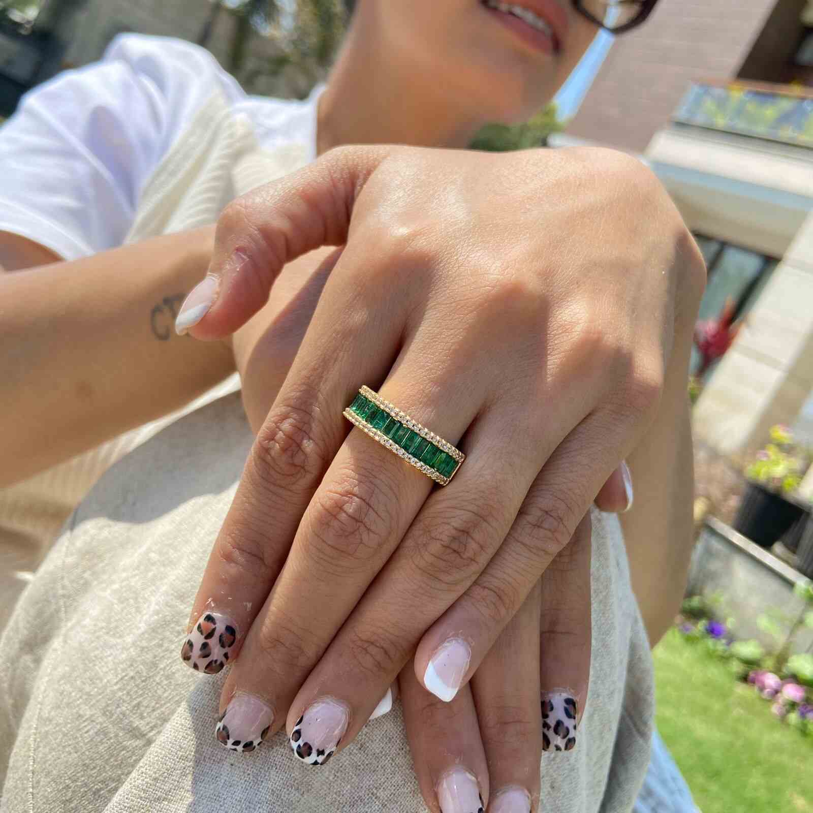 Emerald Running Ring For Women | Adjustable Size | Waterproof | Fashion Jewellery