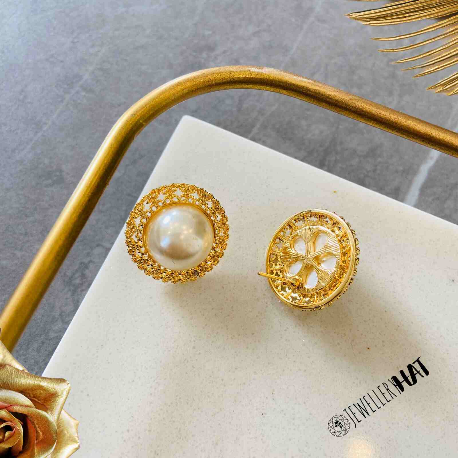 Gold Stud Earrings with Pearl