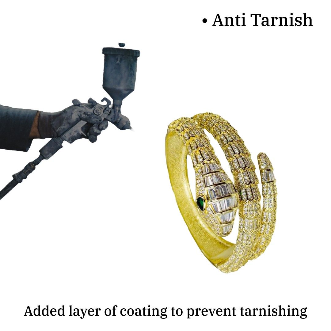 Serpent Bracelet Gold