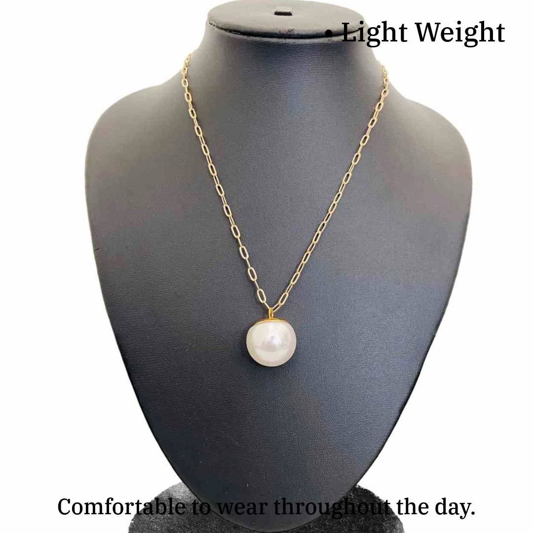 Necklace With Pearl and Gold | 18 Karat Gold | Costume Jewellery for Ladies