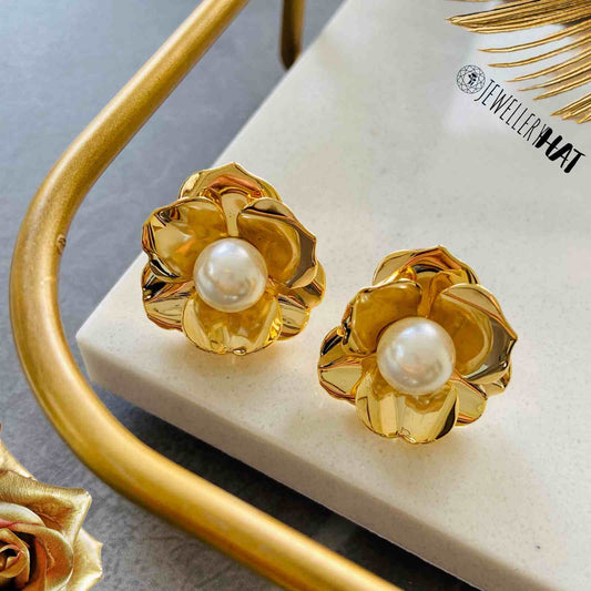Pearl Stud Earrings Gold
