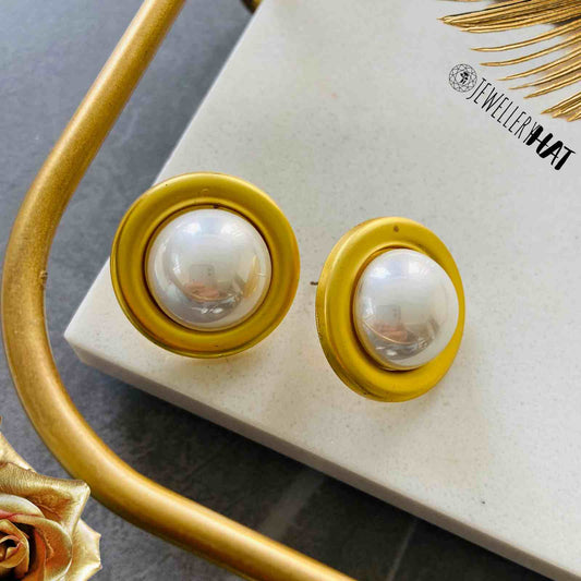 Pearl and Gold Stud Earrings