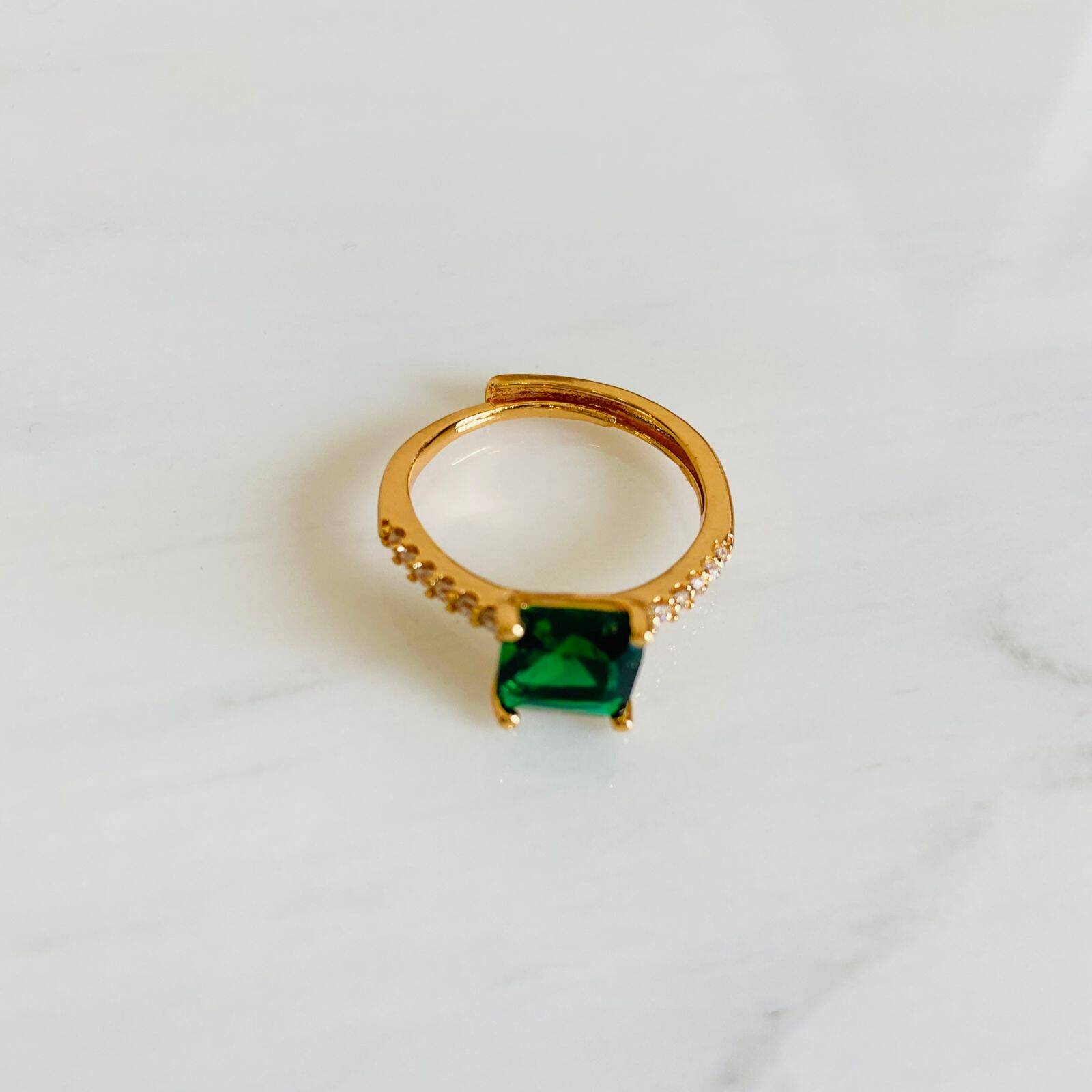 Unique Teardrop emerald ring vintage lab created emerald engagement ri –  PENFINE