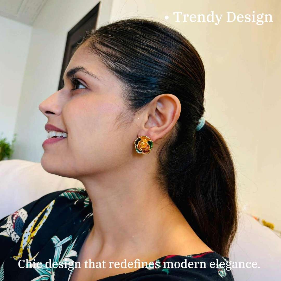 Floral Earrings Gold