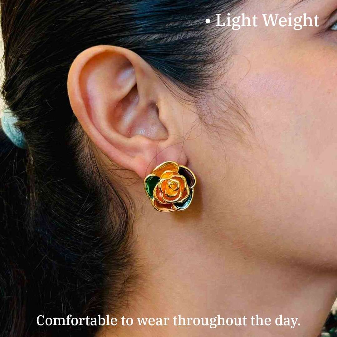 Floral Earrings Gold