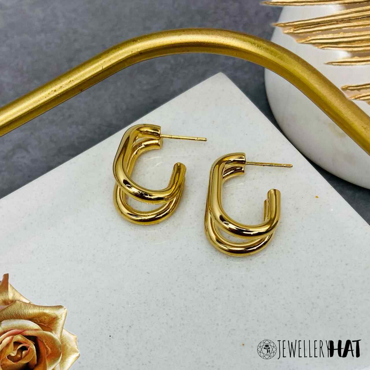 Simple Gold Ear Ring