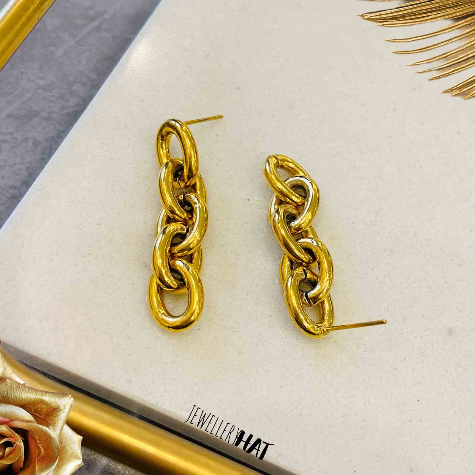 Malaika Arora in Diamond Earrings and Bangles - Jewellery Designs