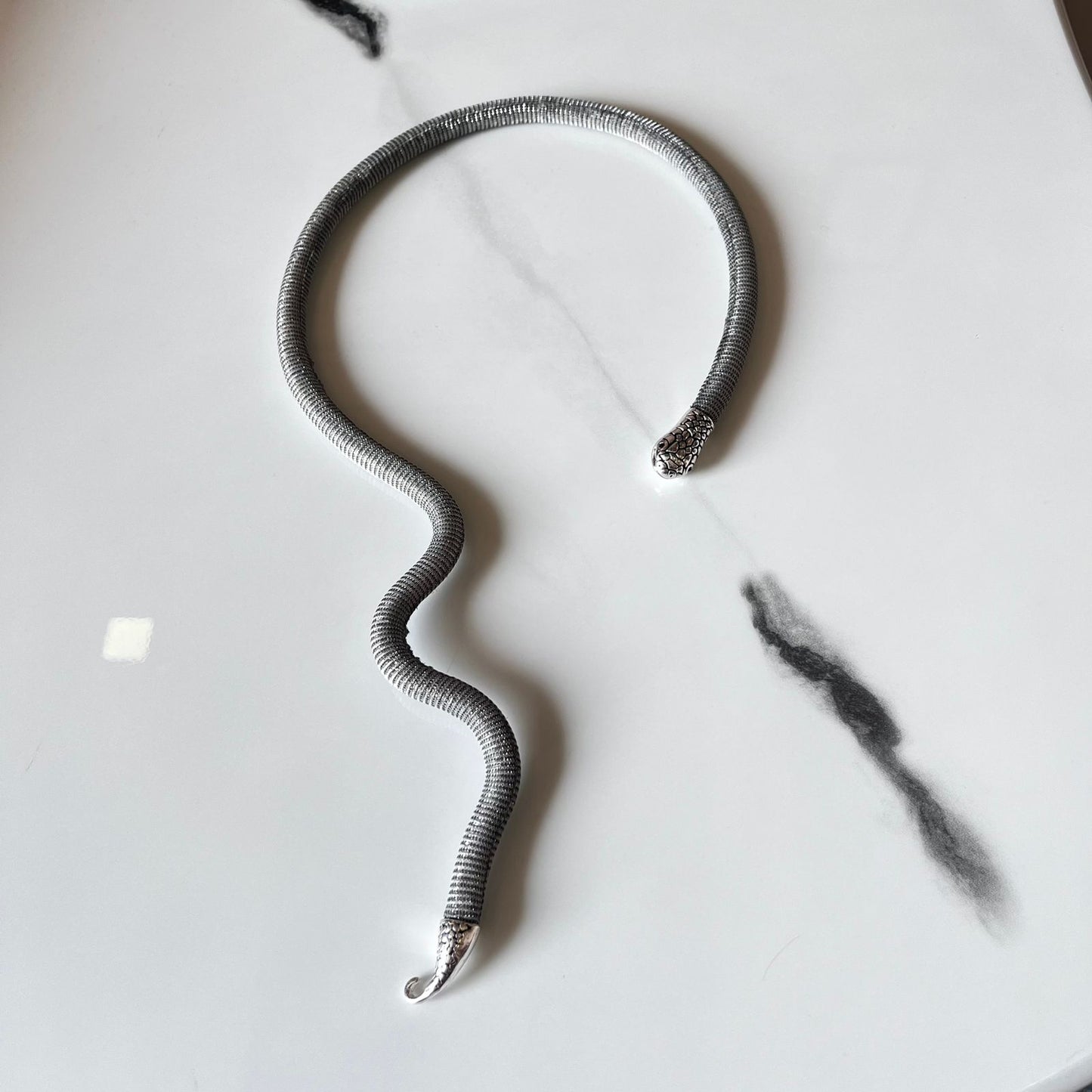 Jewellery Hat Elegant Snake Statement Necklace for Women, Serpentine Design, Fashion Jewelry Accessory, Anti Tarnish, Water Resistant, Lightweight, Gift Packaged