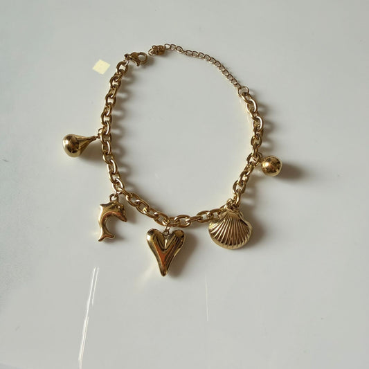 Stylish Gold Plated Charm Bracelet for Women, Chain Link with Dolphin, Heart, Seashell, and Ball Charms, Anti Tarnish