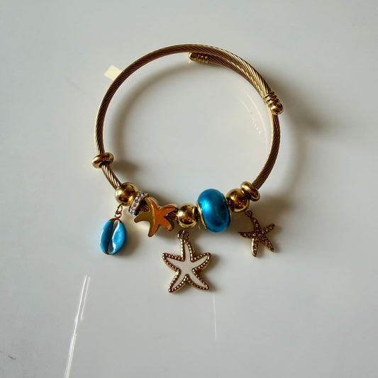 Gold Plated Cable Bracelet for Women with Starfish Charms, Adjustable Bangle Style, Anti Tarnish, Water Resistant, Lightweight