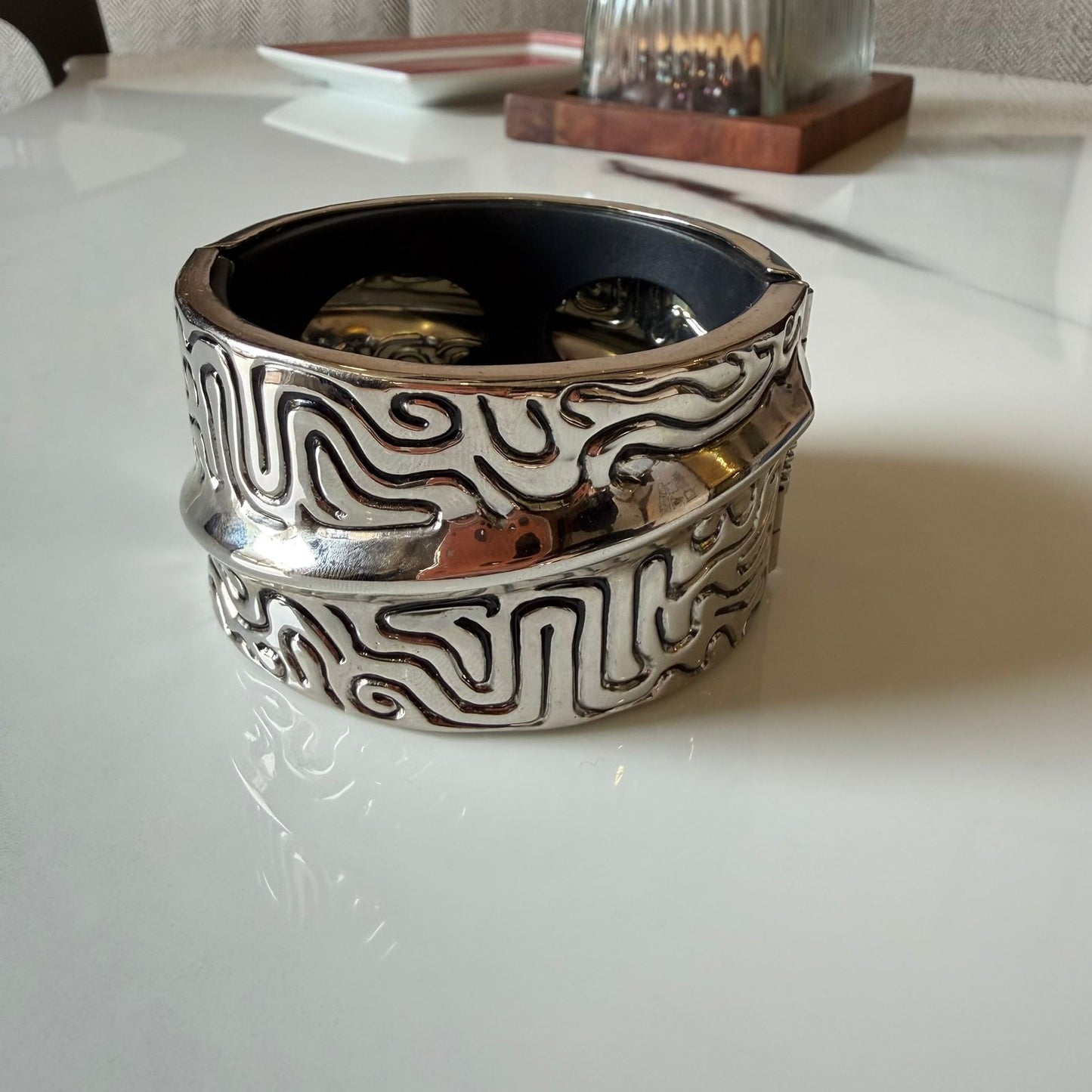 Stylish Metal Bracelet for Women with Engraved Pattern Design, 7.3 cm, Anti Tarnish, Water Resistant, Lightweight, Gift Packaged