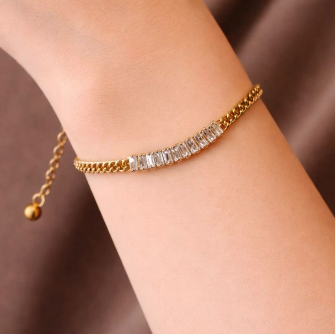 Stylish Chain Bracelet for Women, Bronze Tone with Crystal Embellishments, 7.0 cm, Anti Tarnish, Water Resistant, Lightweight, Gift Packaged